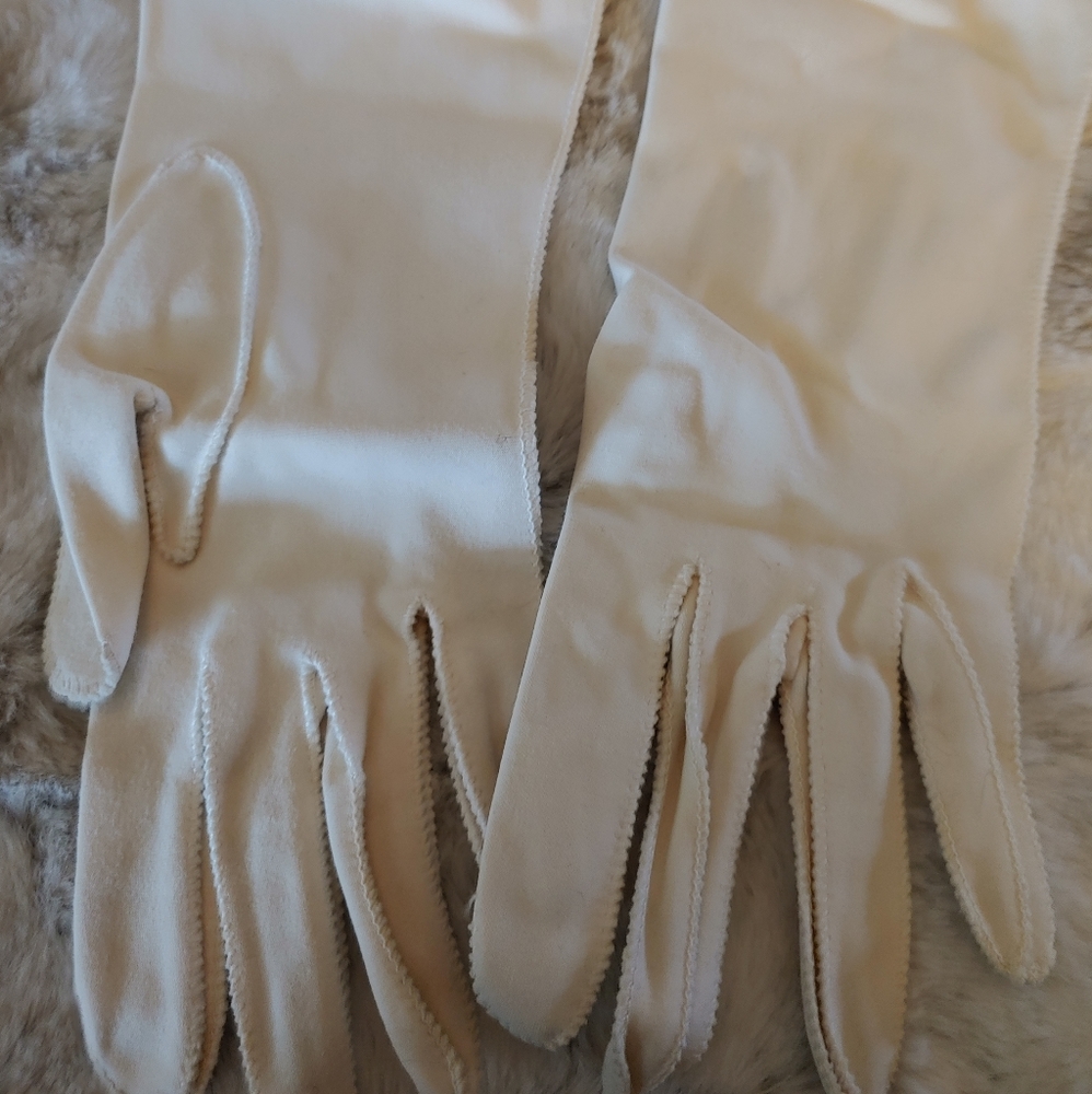 Long vintage gloves